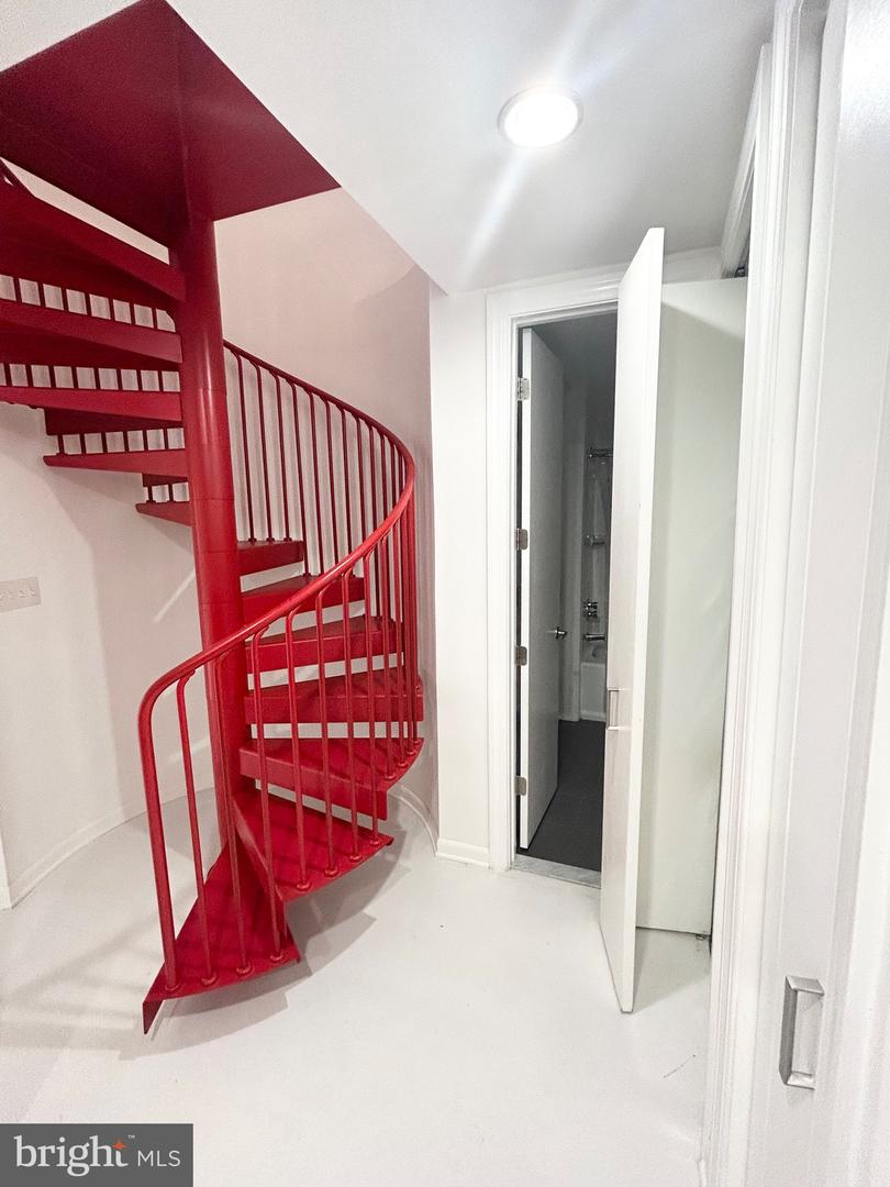 3225 GRACE STREET NW Unit: 208