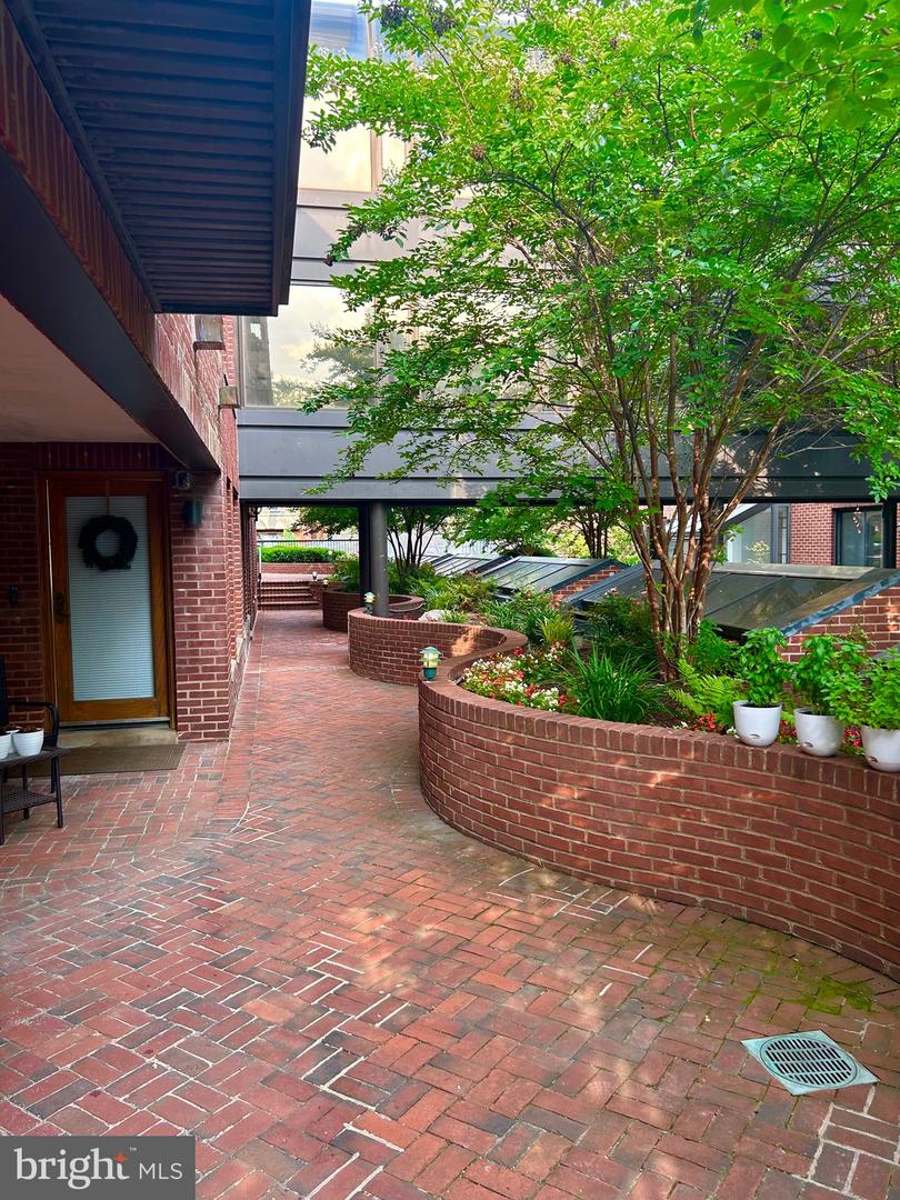 3225 GRACE STREET NW Unit: 208