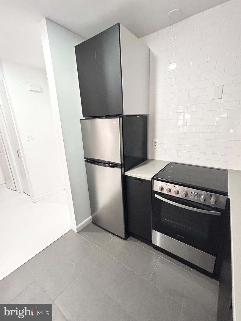 3225 GRACE STREET NW Unit: 208