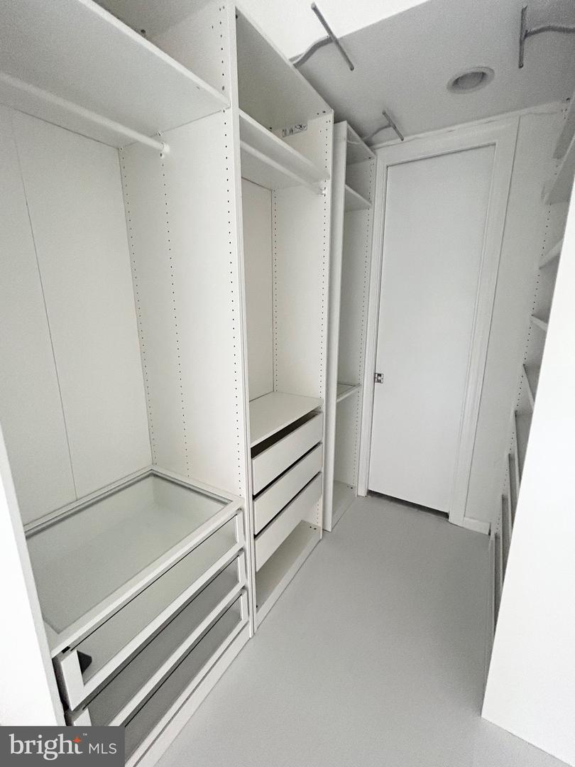 3225 GRACE STREET NW Unit: 208