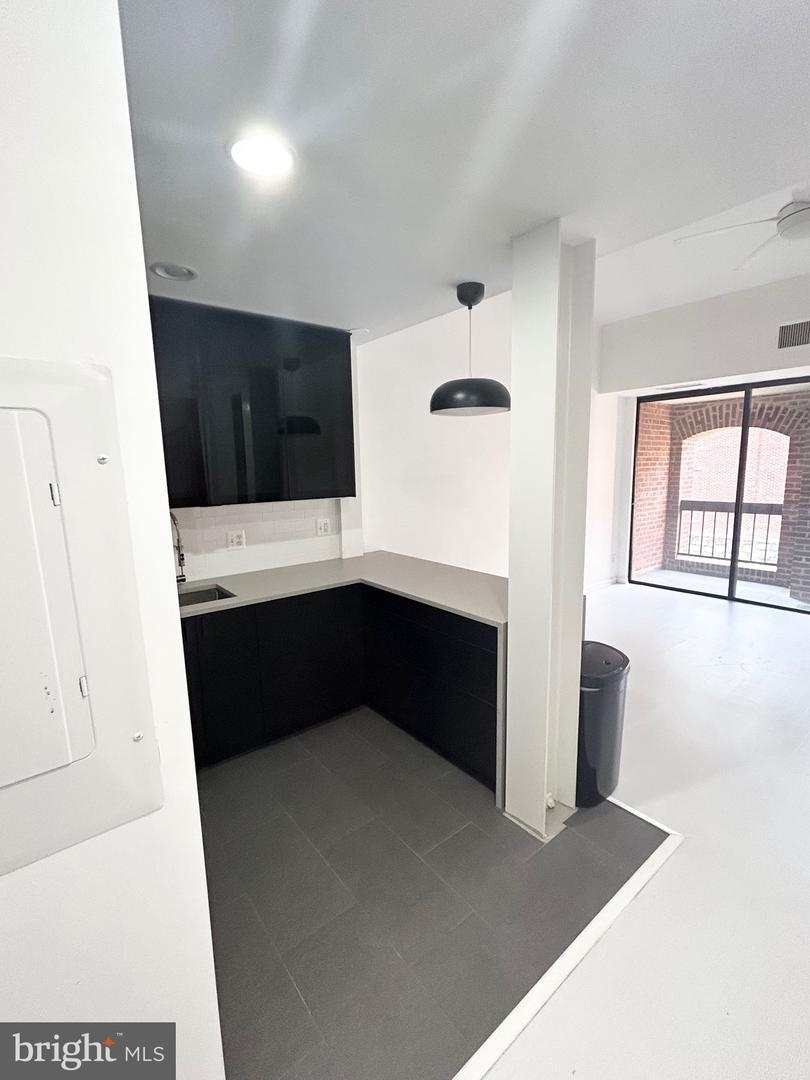 3225 GRACE STREET NW Unit: 208