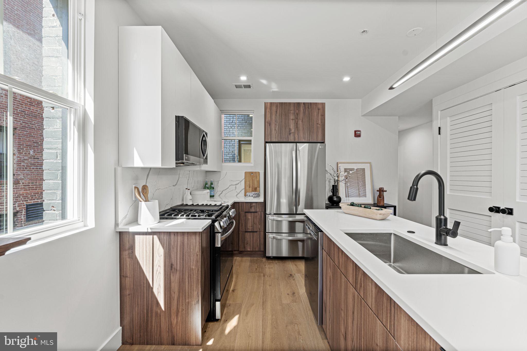 1619 Swann STREET NW Unit: 3