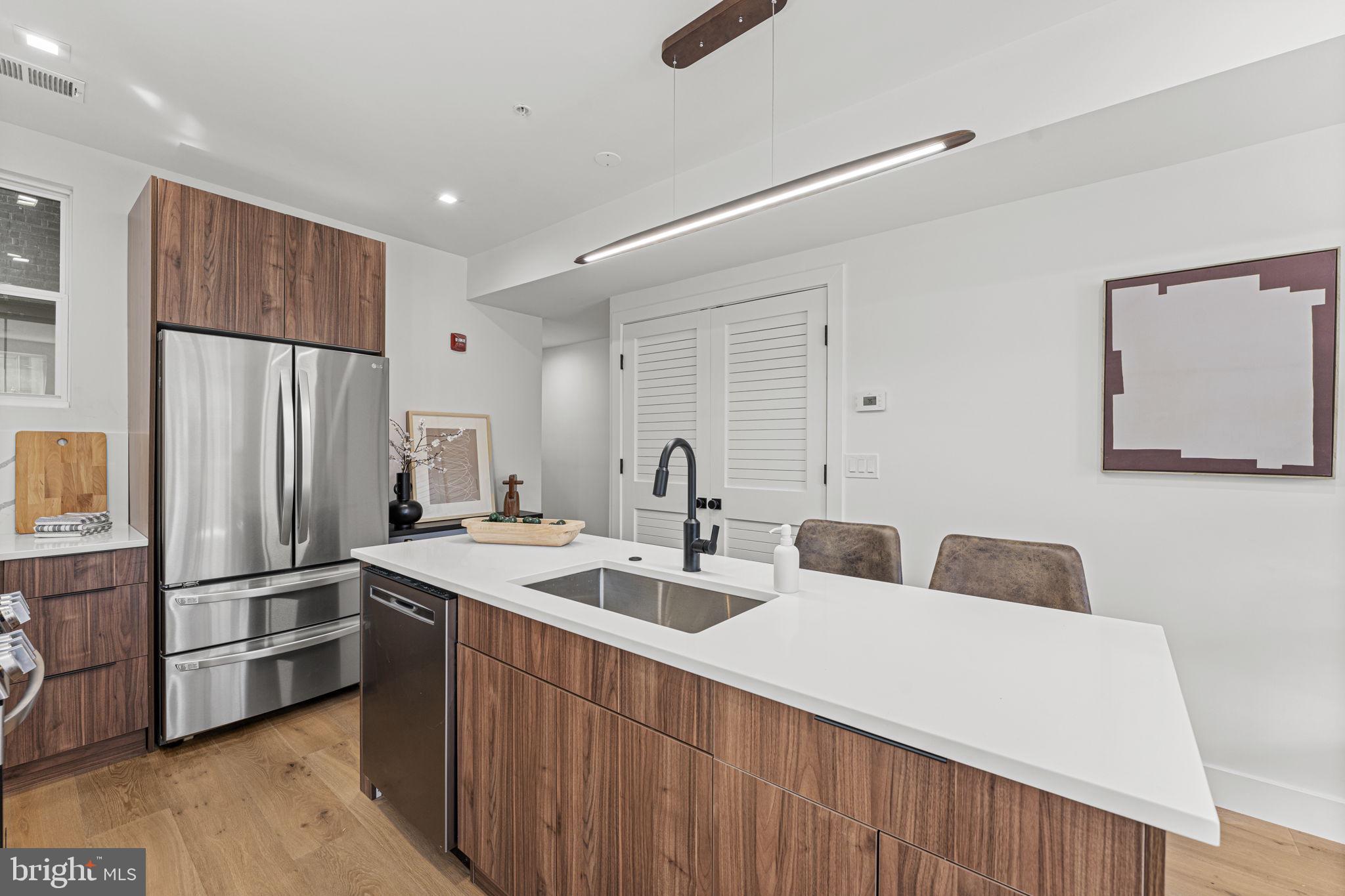 1619 Swann STREET NW Unit: 3