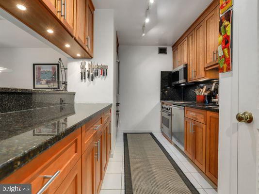 2555 NW Pennsylvania Ave NW #417