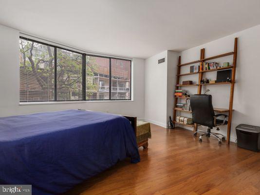 2555 NW Pennsylvania Ave NW #417