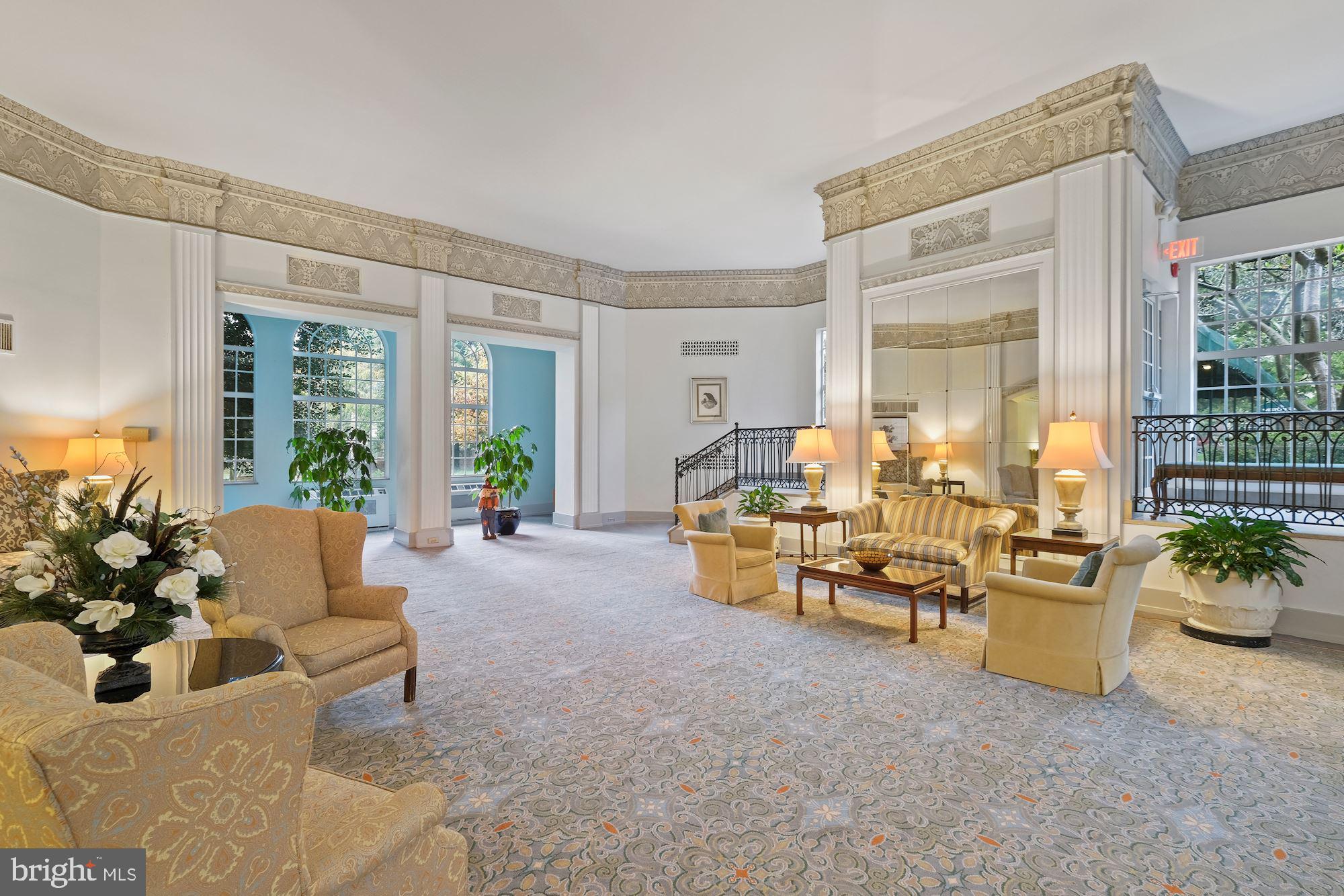 4000 Cathedral Ave NW #306b