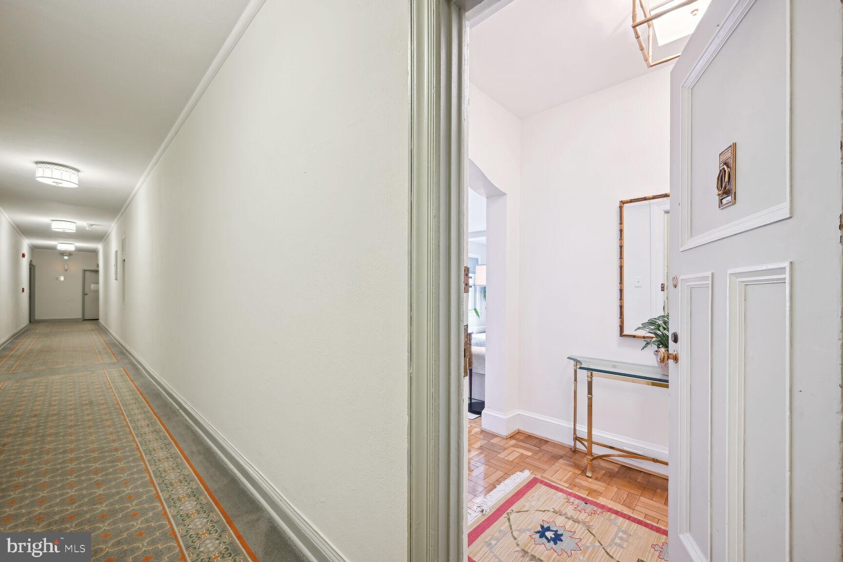 4000 Cathedral Ave NW #306b