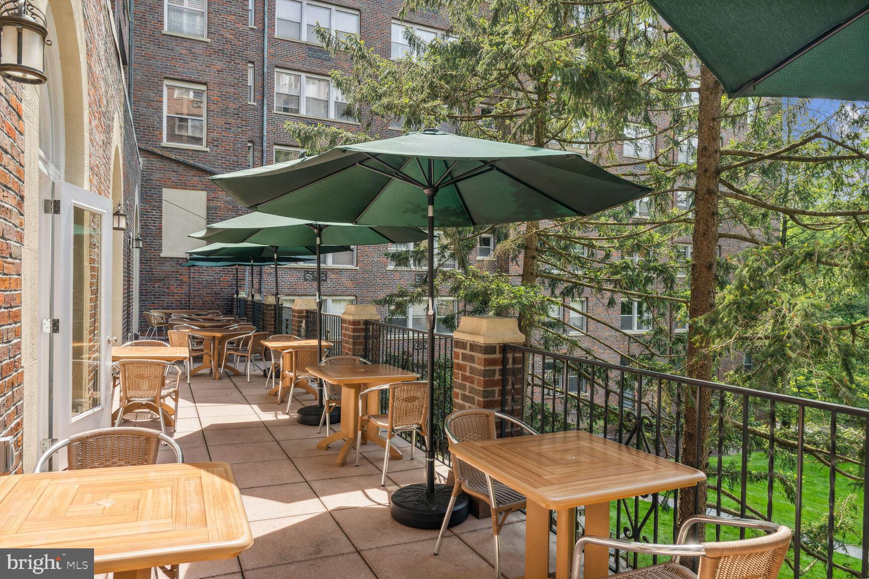 4000 Cathedral Ave NW #306b