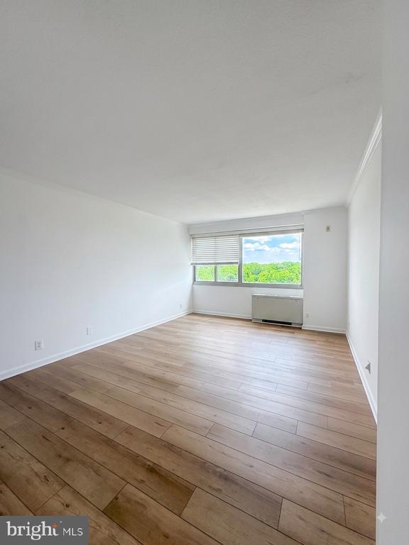 4515 WILLARD AVENUE Unit: 2207