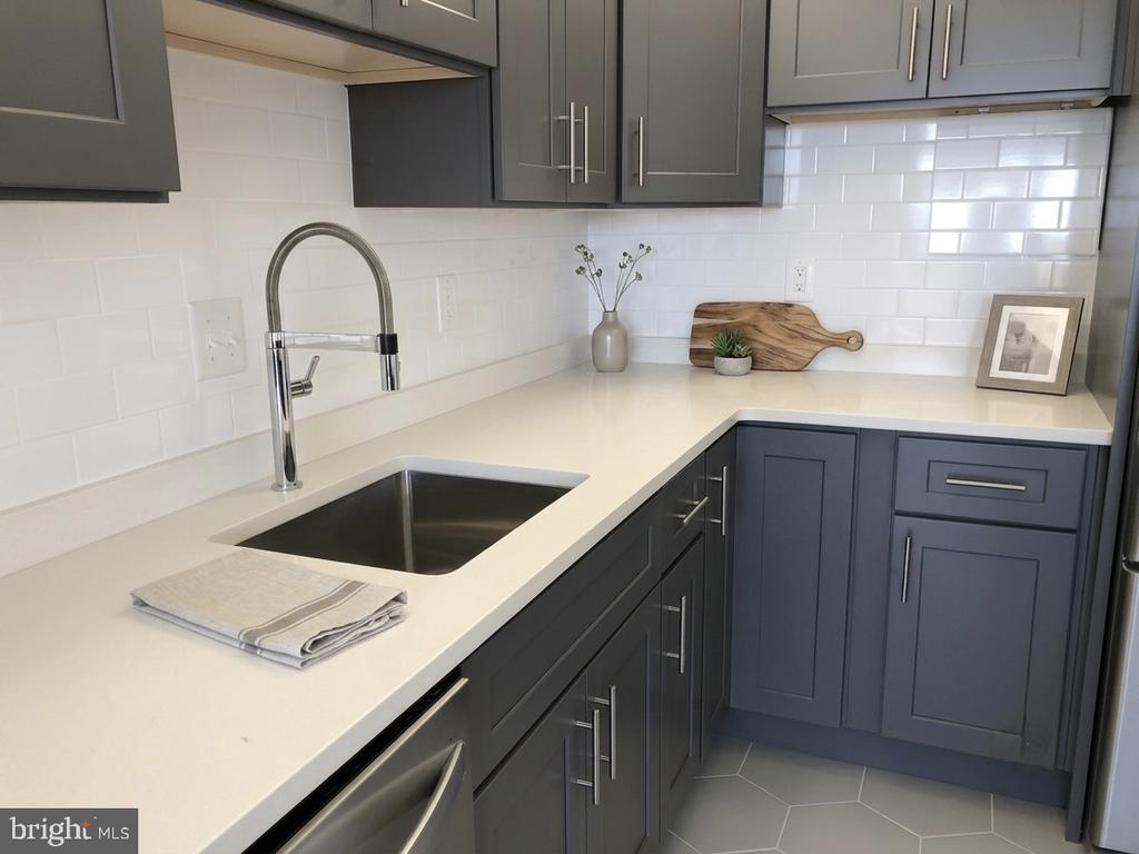 4515 WILLARD AVENUE Unit: 2207