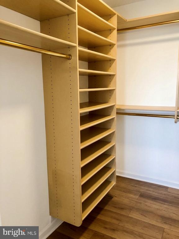 4515 WILLARD AVENUE Unit: 2207