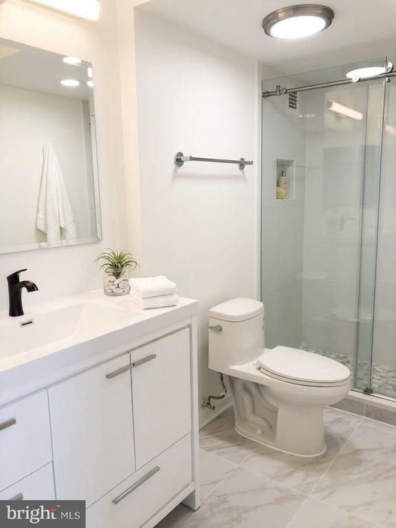 4515 WILLARD AVENUE Unit: 2207