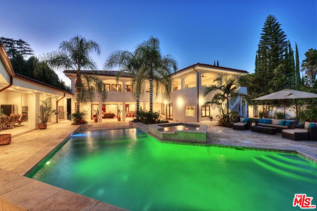 5150 Calvin Ave