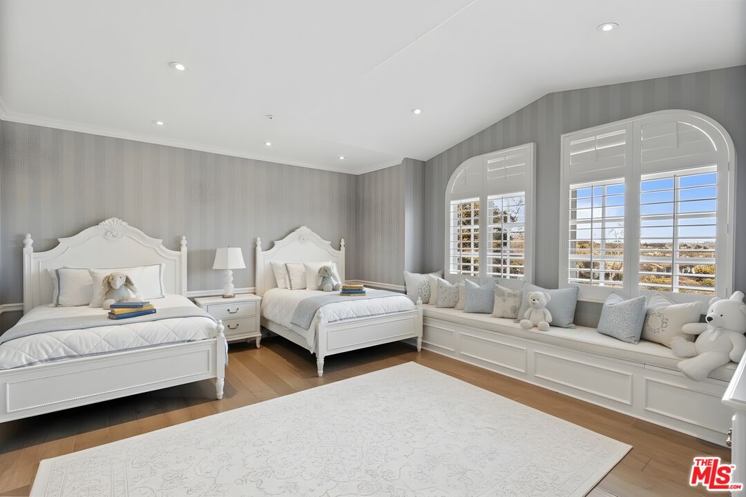 3900 Hilton Head Way