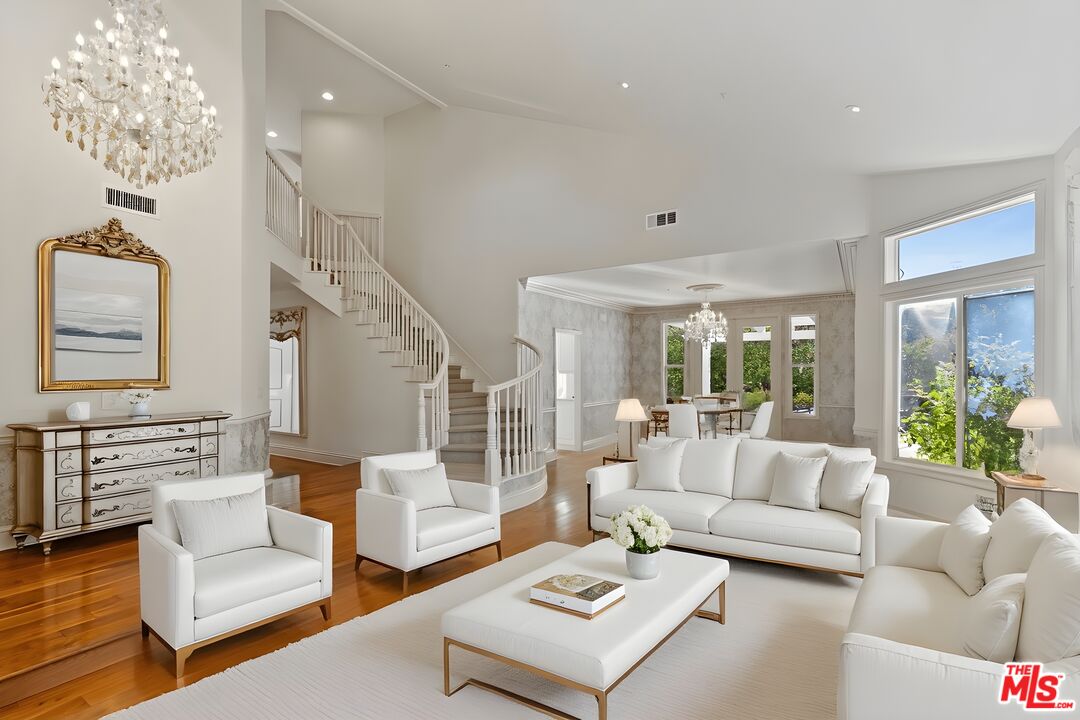 3900 Hilton Head Way