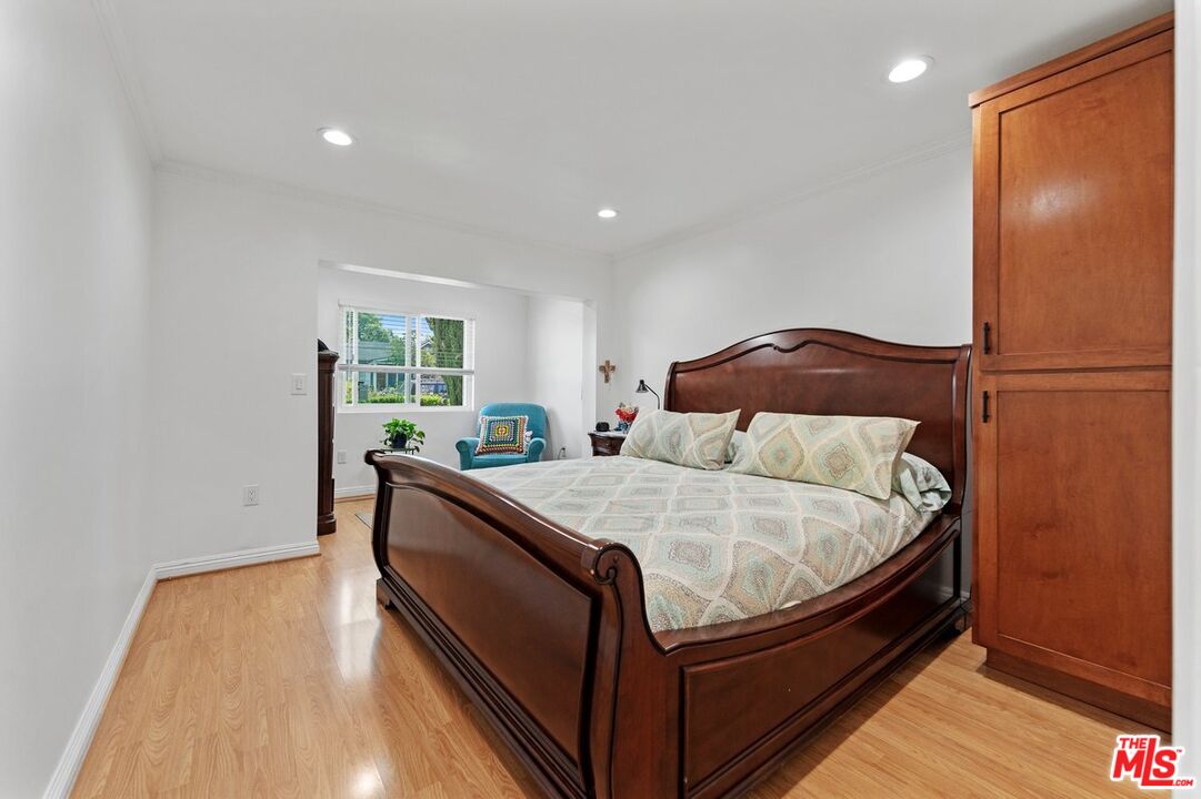 1430 N Dominion Ave