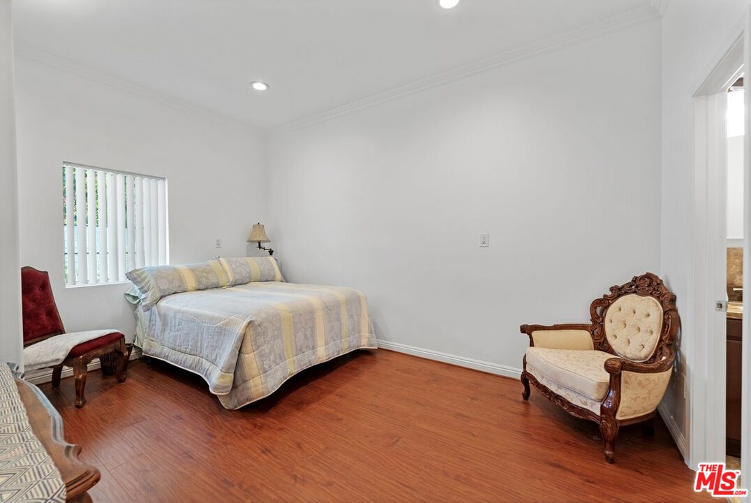 1430 N Dominion Ave