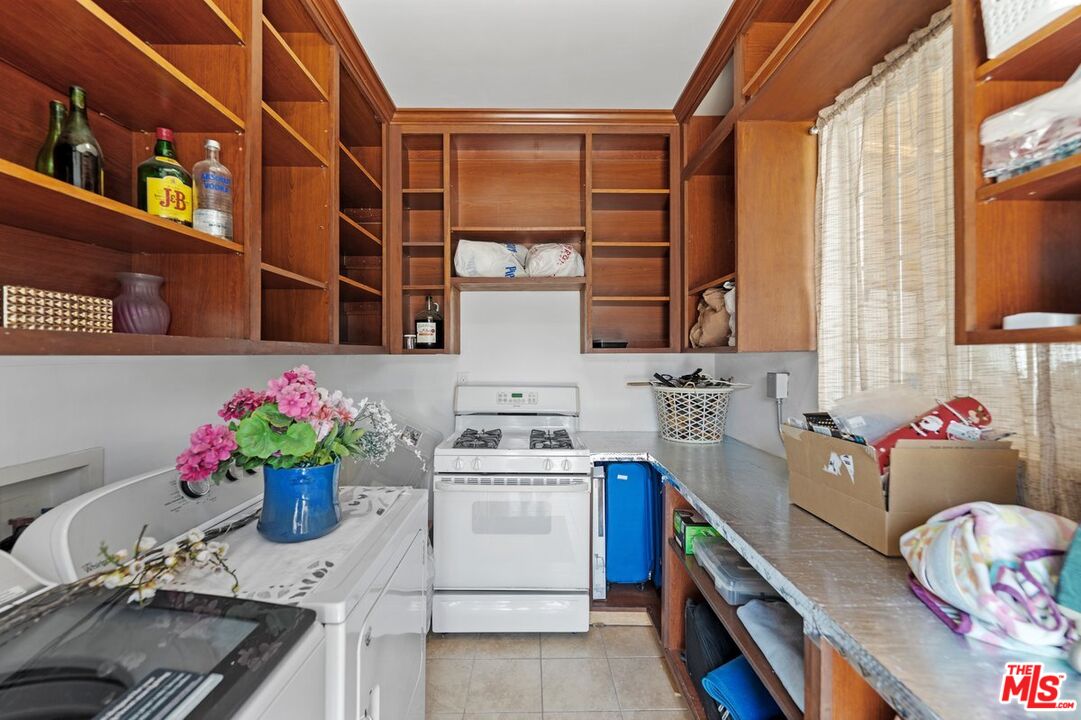 1430 N Dominion Ave