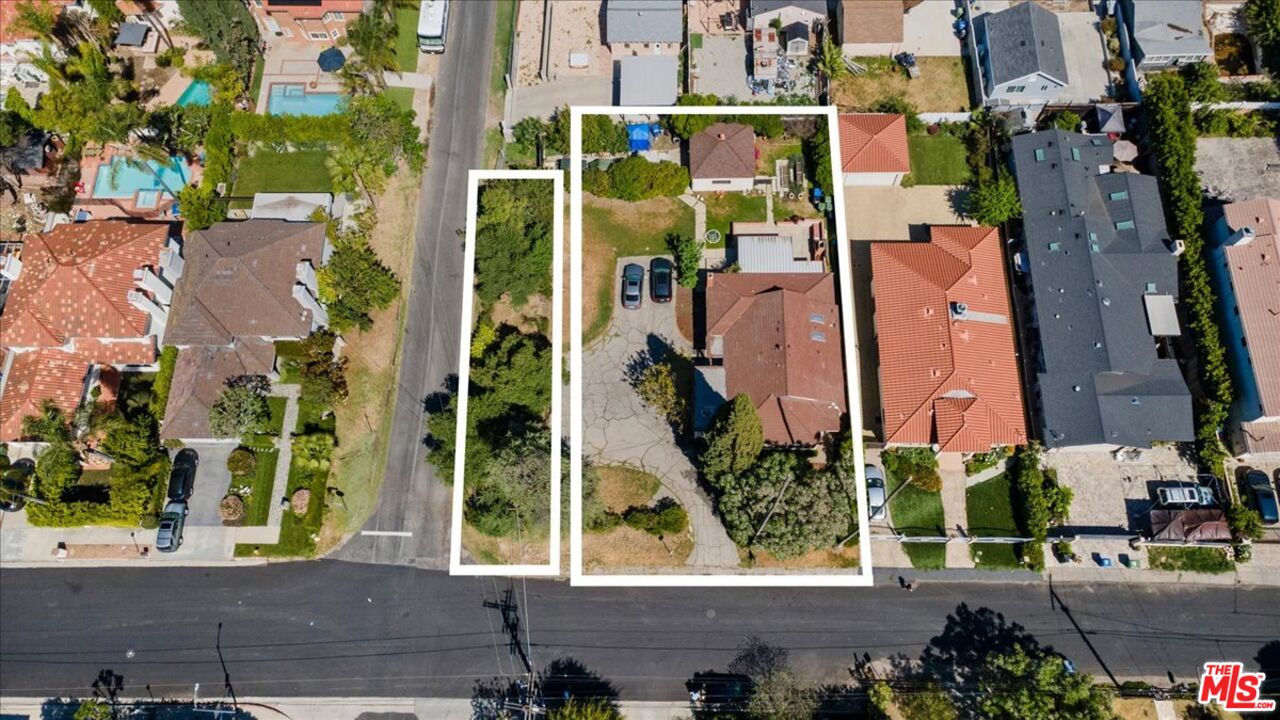 5460 Aura Ave