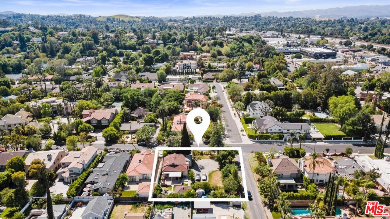 5460 Aura Ave