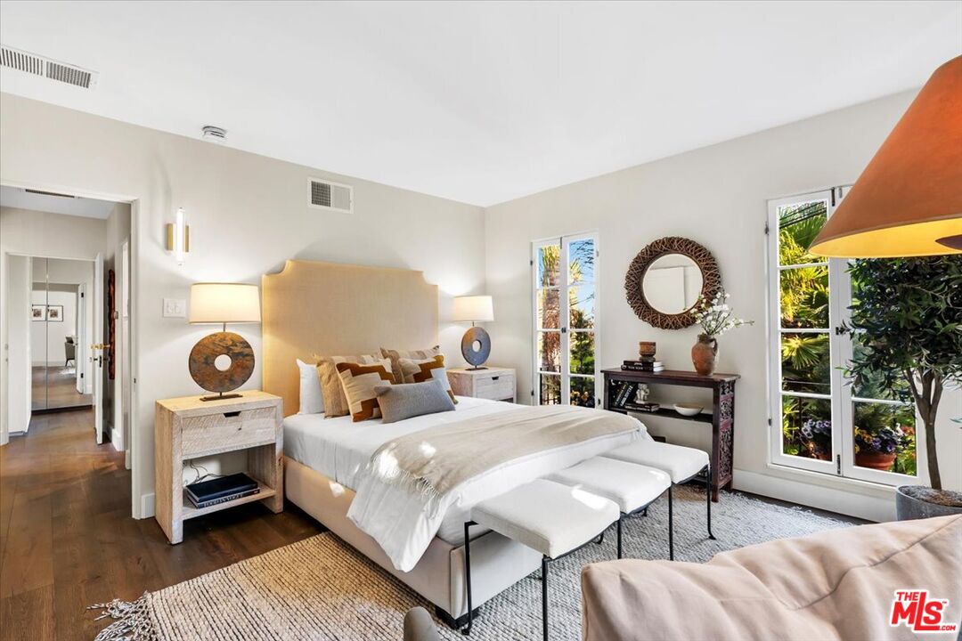 2276 La Granada Dr