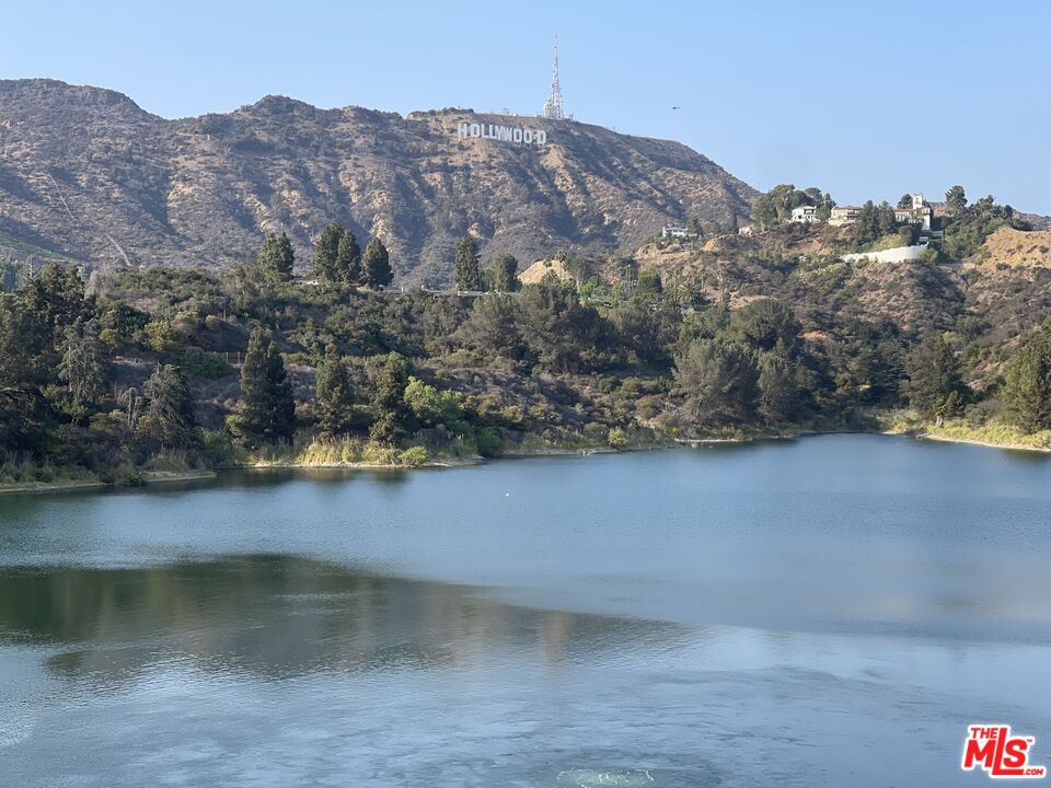 2276 La Granada Dr