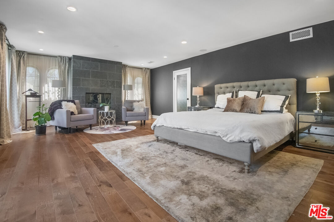 10353 Mississippi Ave