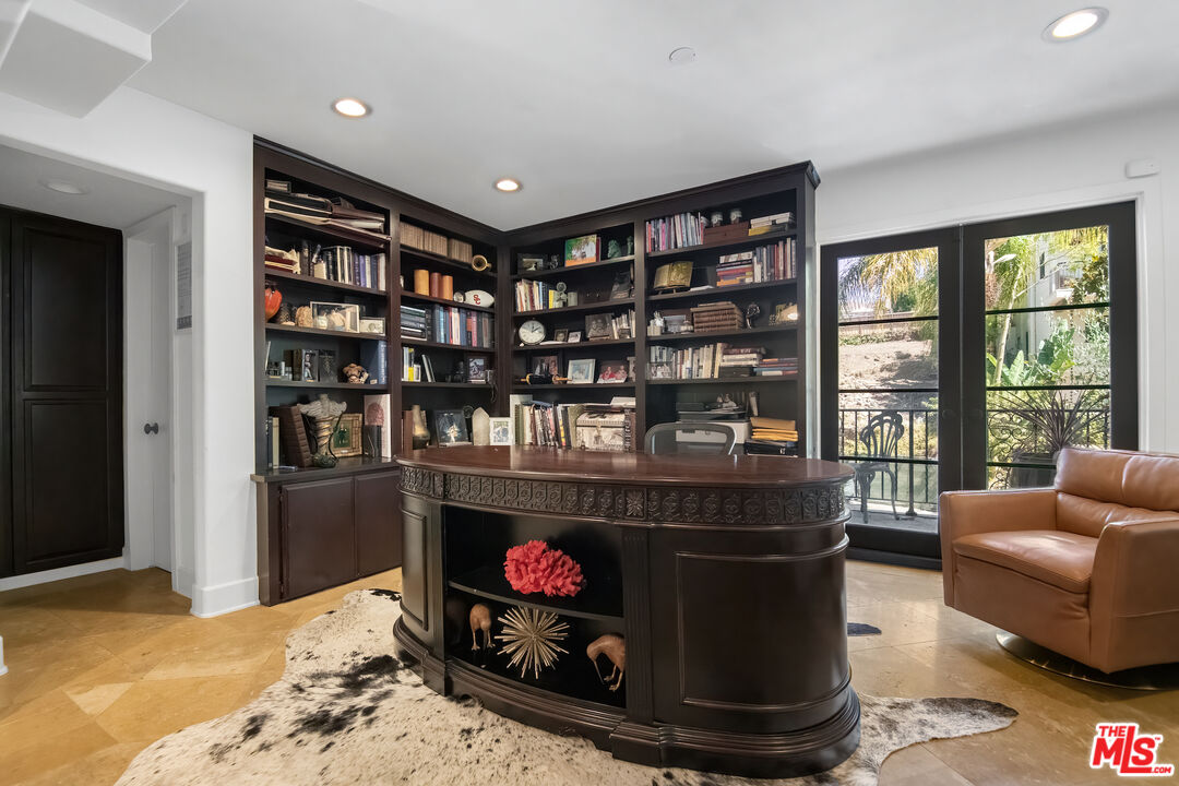 10353 Mississippi Ave