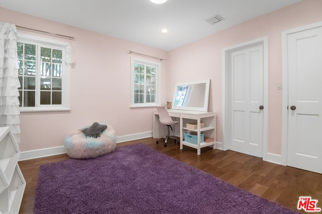 10353 Mississippi Ave