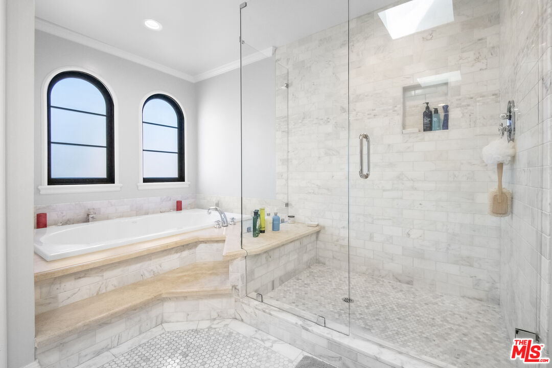 10353 Mississippi Ave