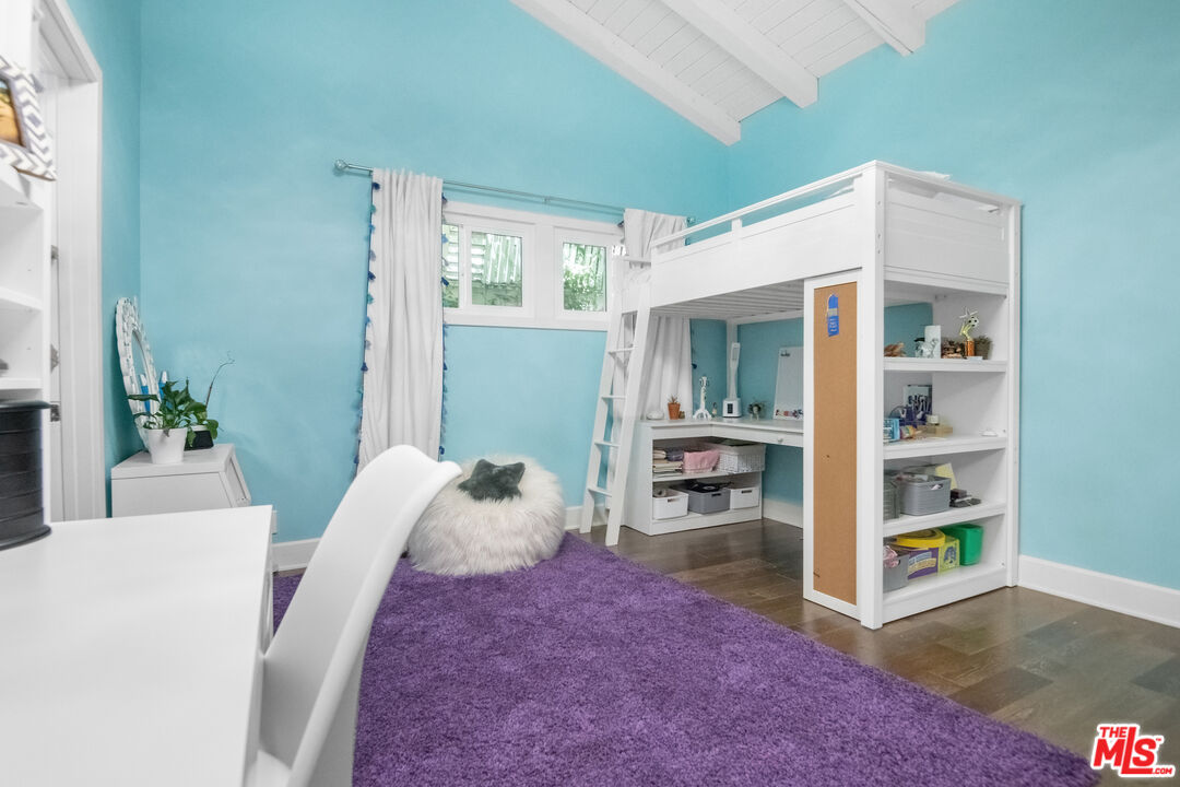 10353 Mississippi Ave