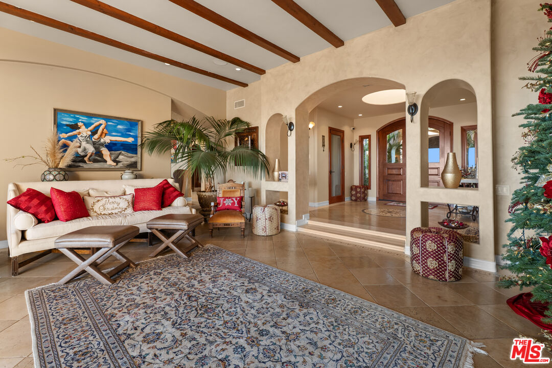 1740 Carla Ridge