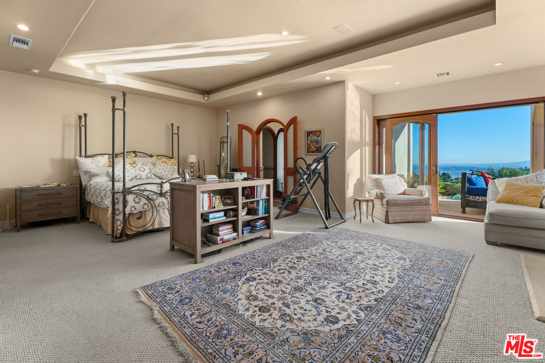 1740 Carla Ridge