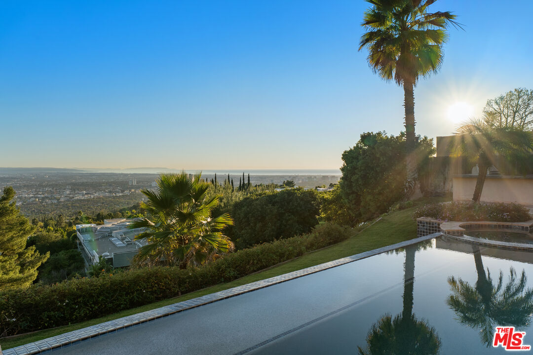 1740 Carla Ridge
