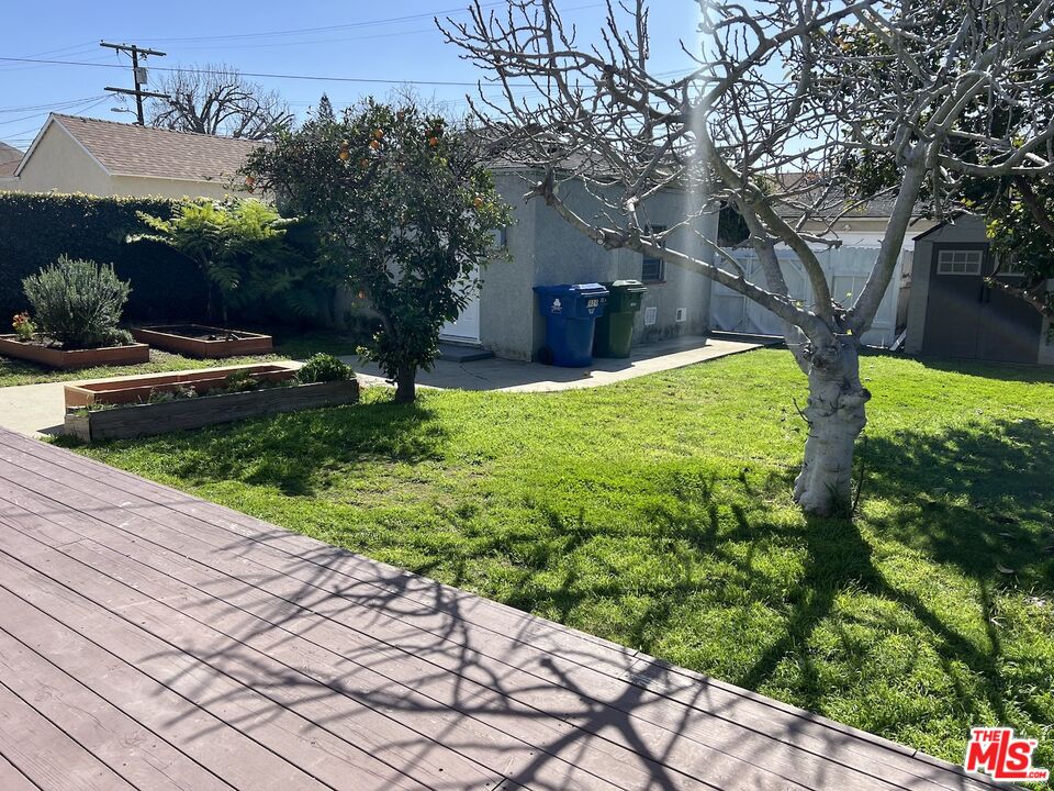 2929 Westwood Blvd