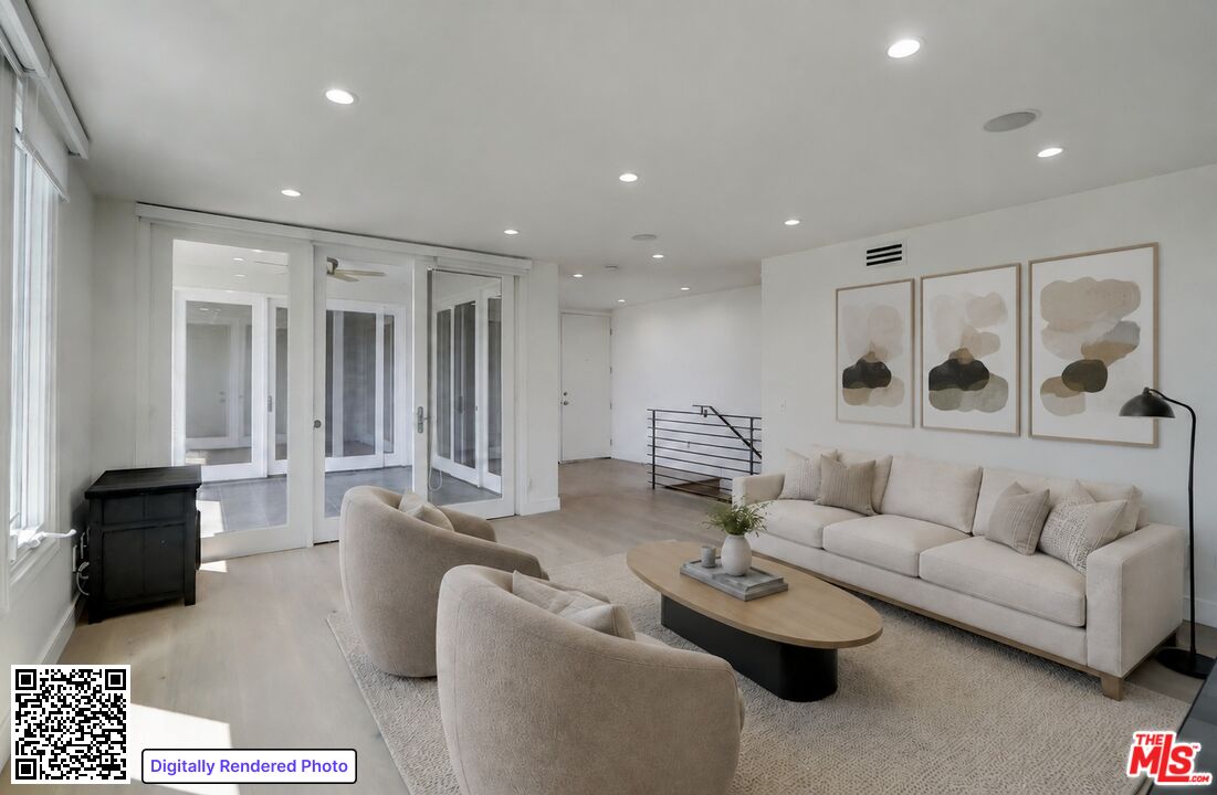 8528 Hillside Ave