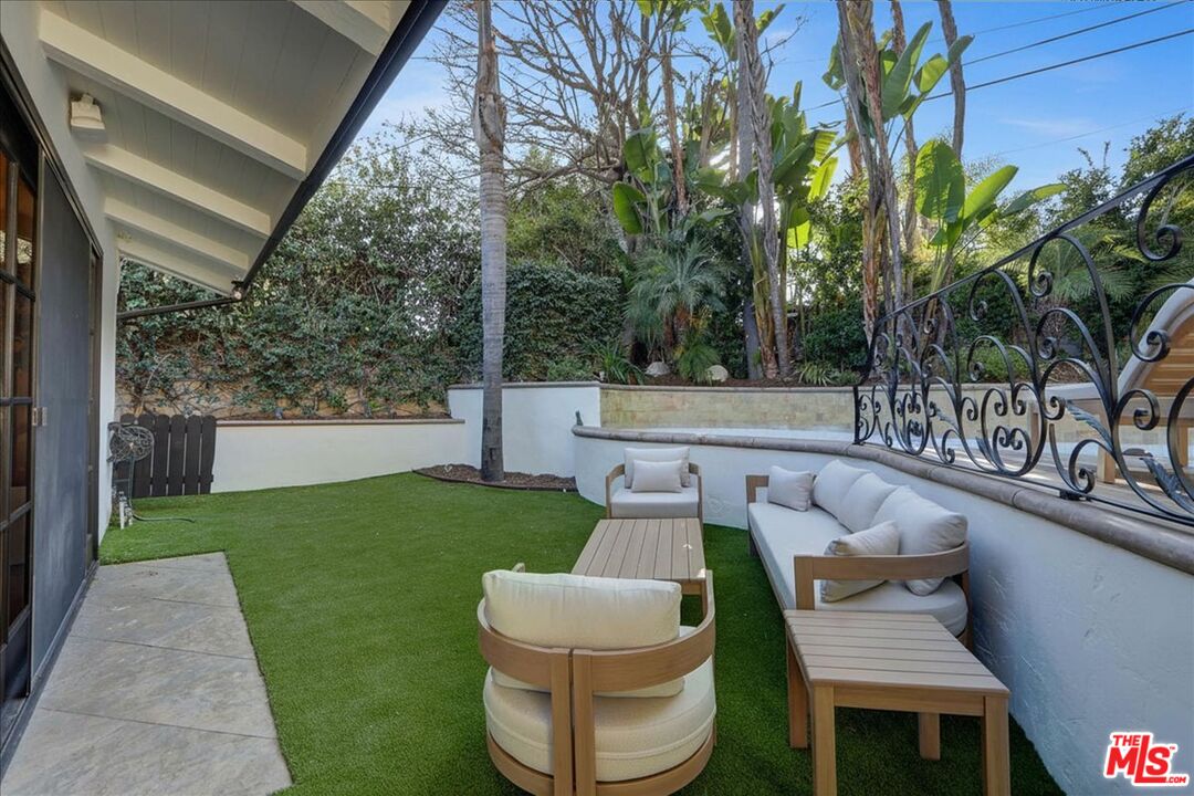 10353 Mississippi Ave