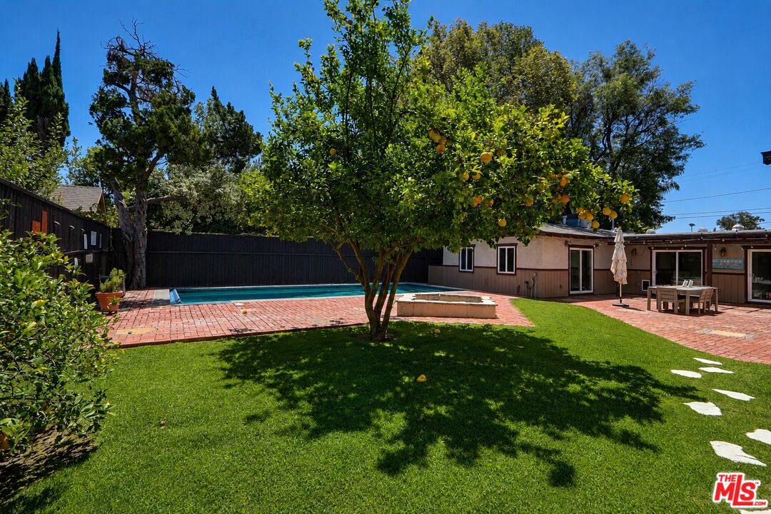 13509 Bassett St