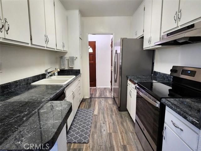 18307 Burbank BLVD Unit: 14