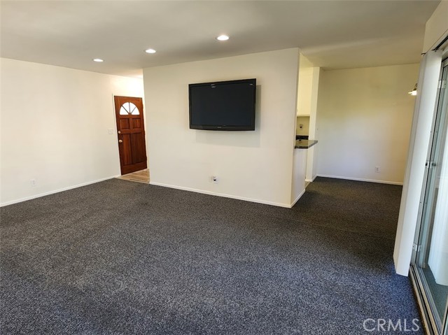 18307 Burbank BLVD Unit: 14