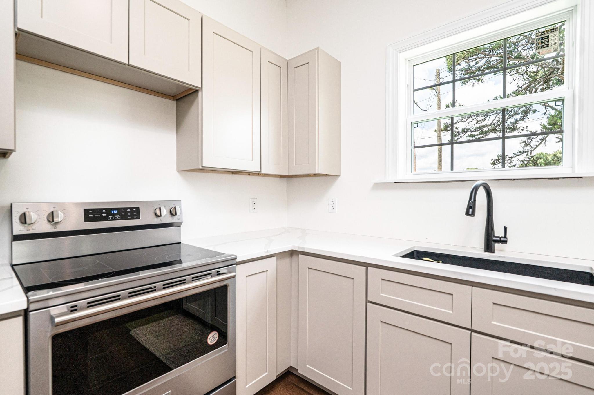 5325 NC 16 Highway N