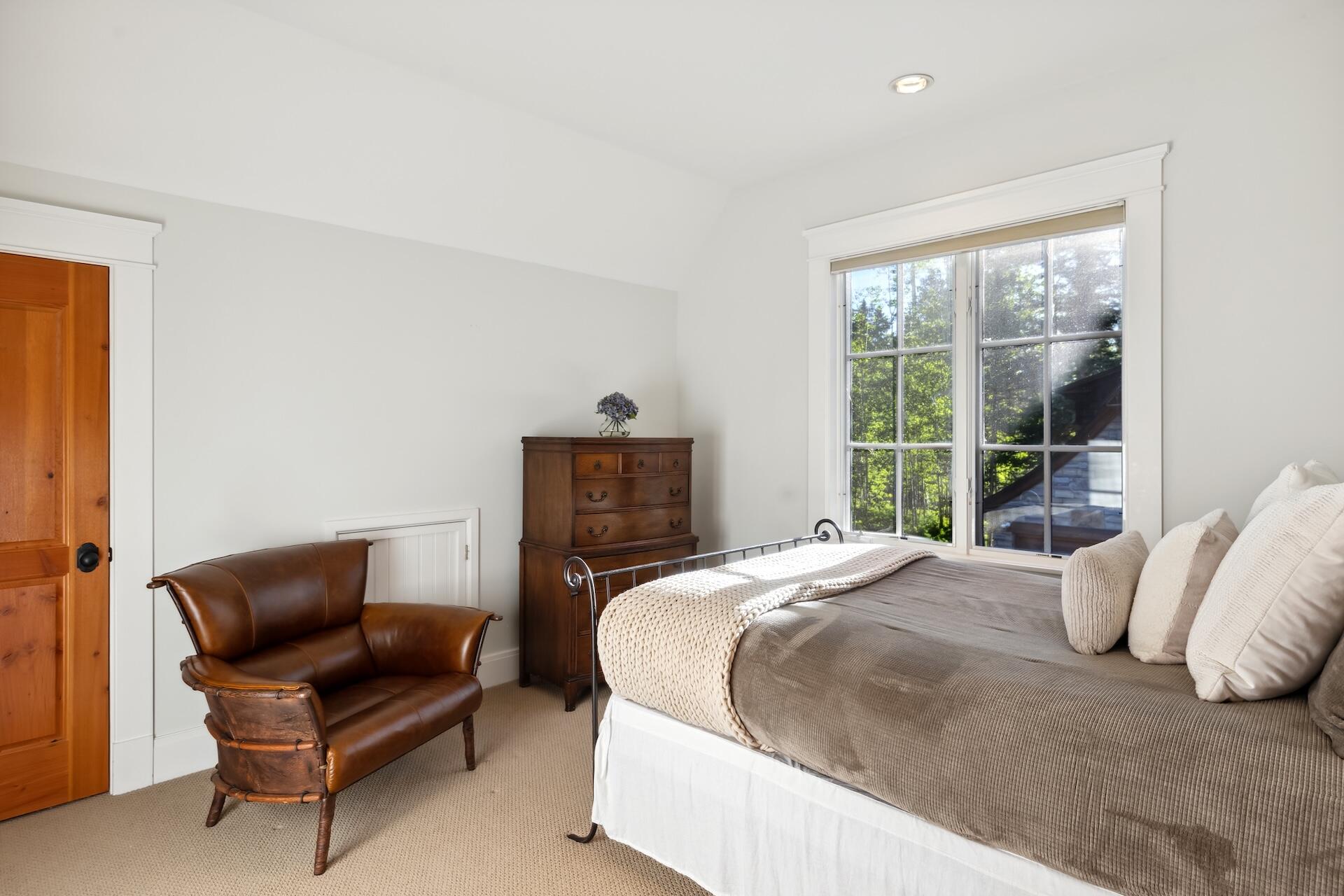 112 Snowfield Drive