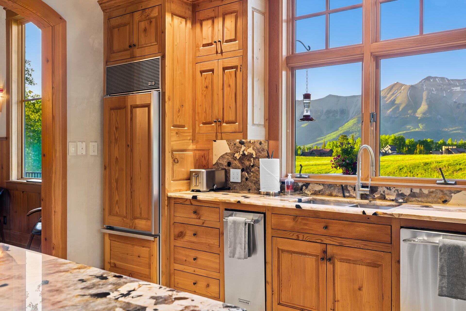 112 Snowfield Drive