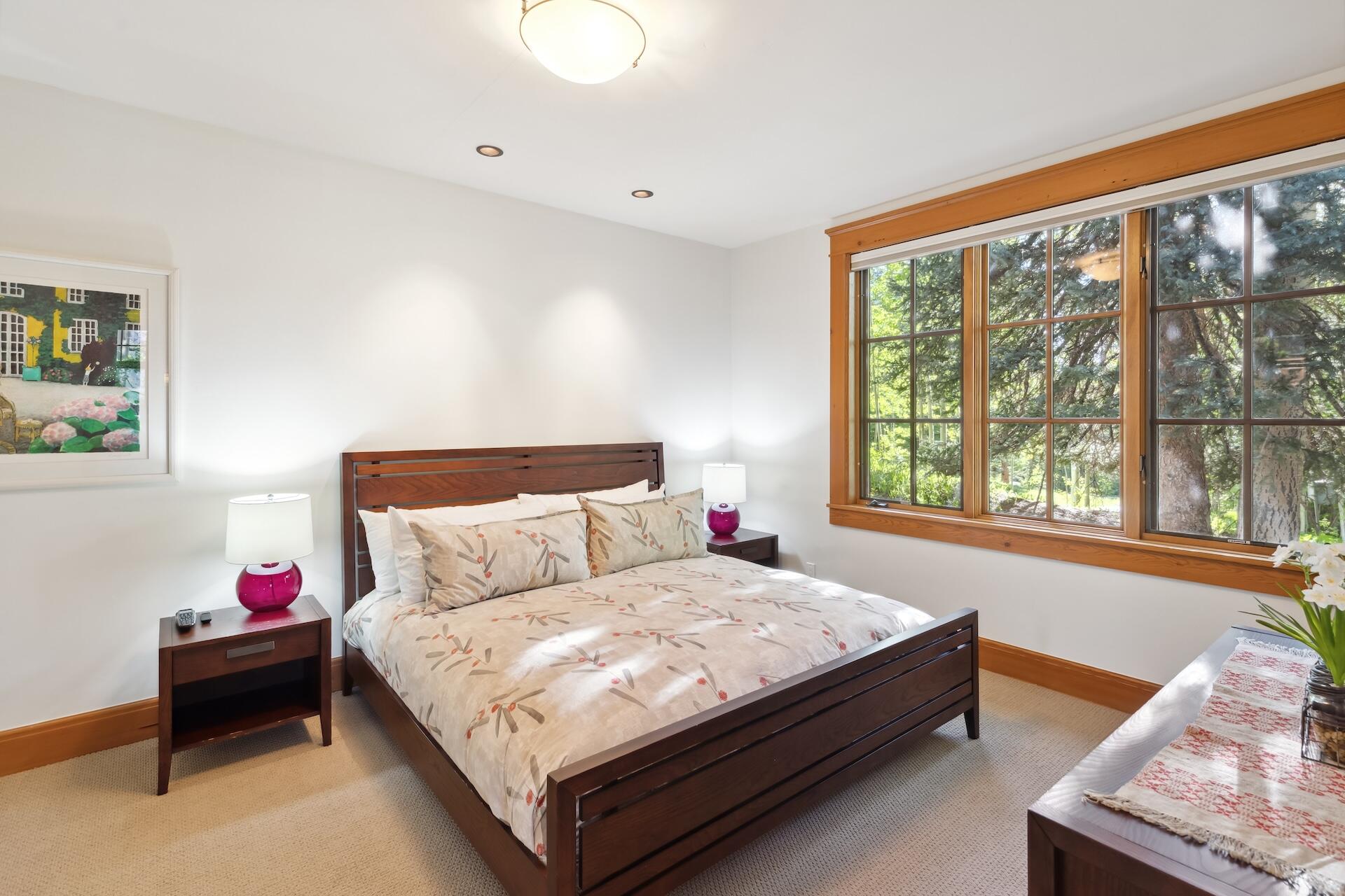112 Snowfield Drive