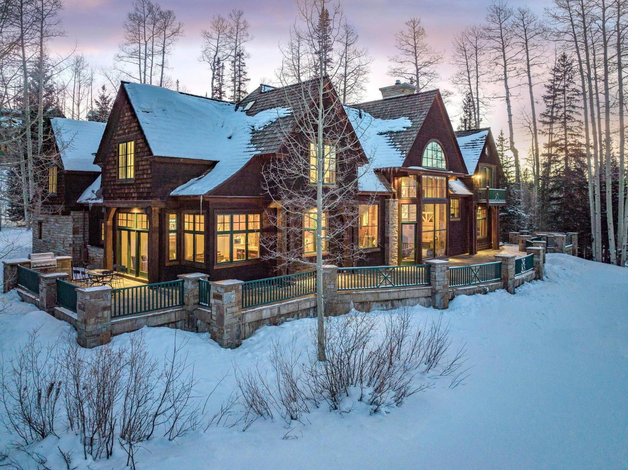 112 Snowfield Drive