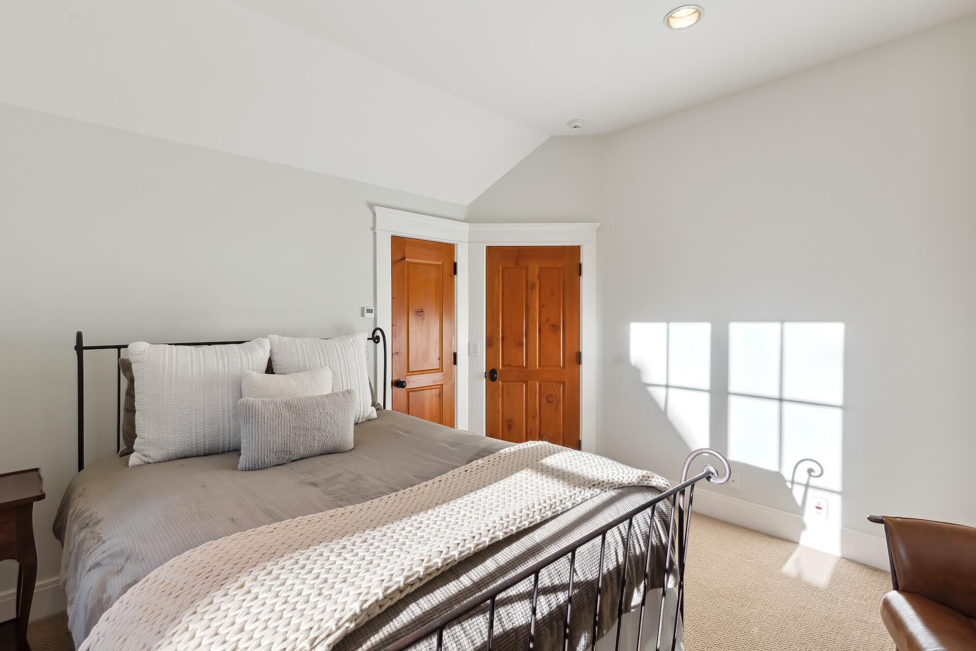 112 Snowfield Drive