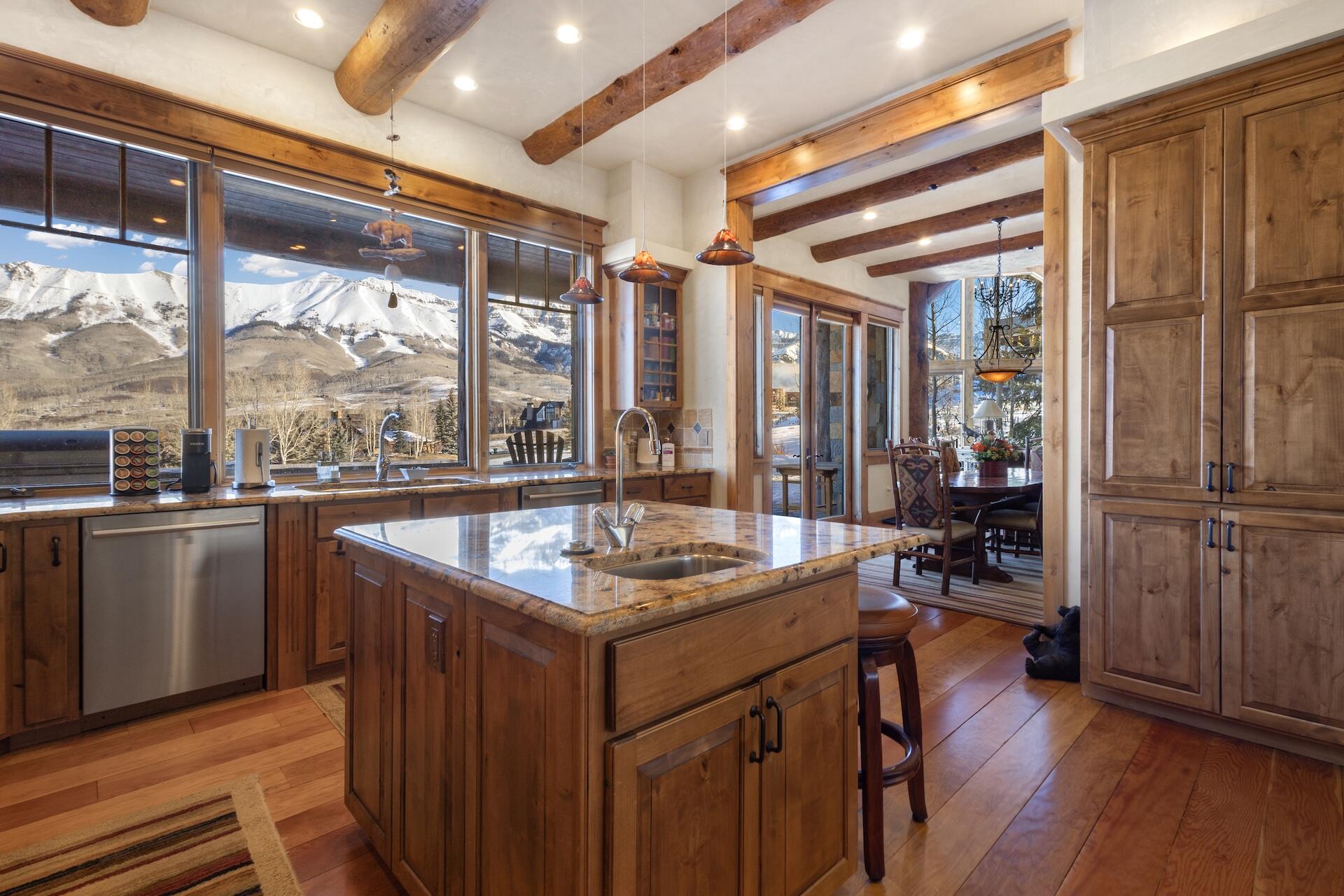 108 Lone Fir Lane
