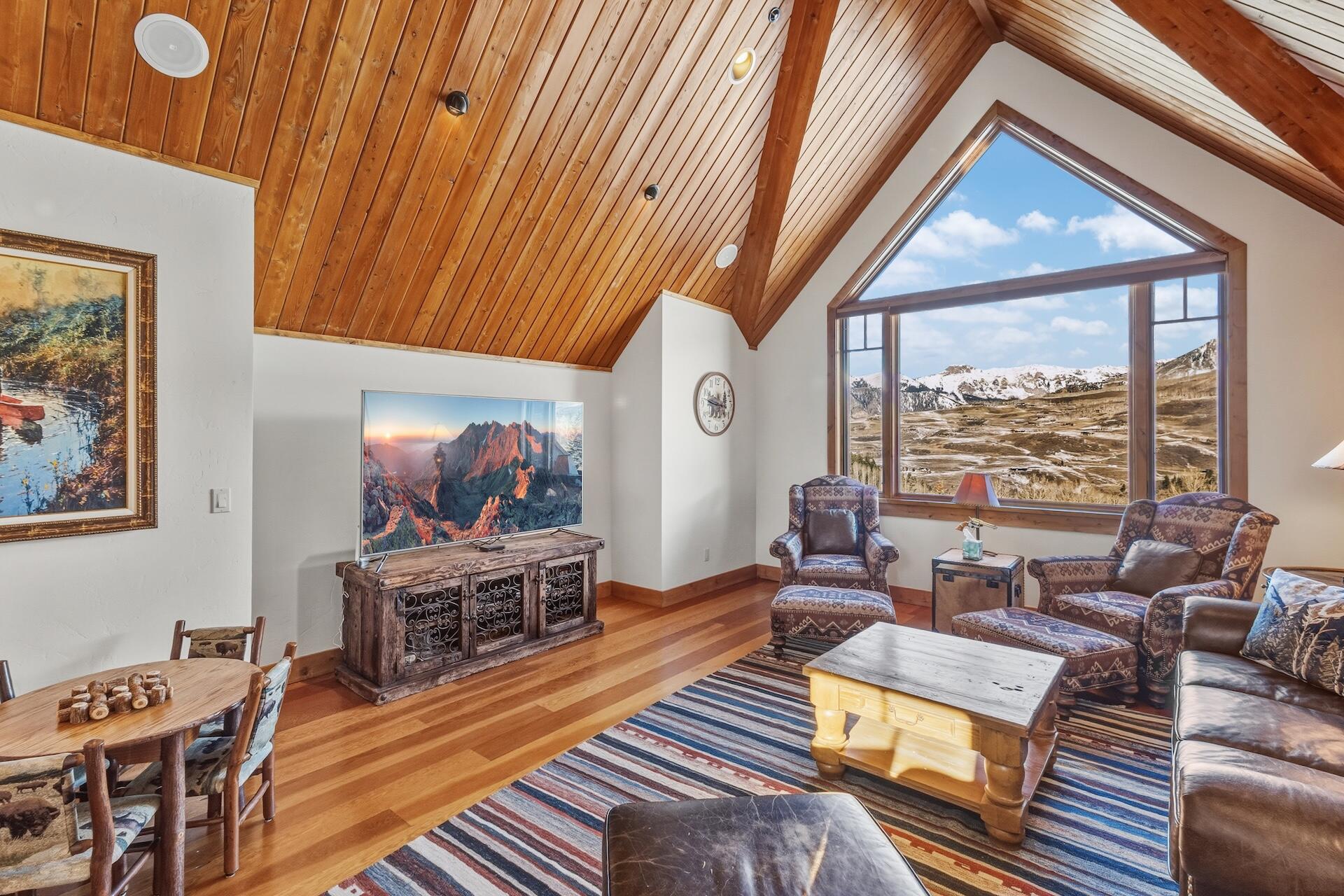 108 Lone Fir Lane