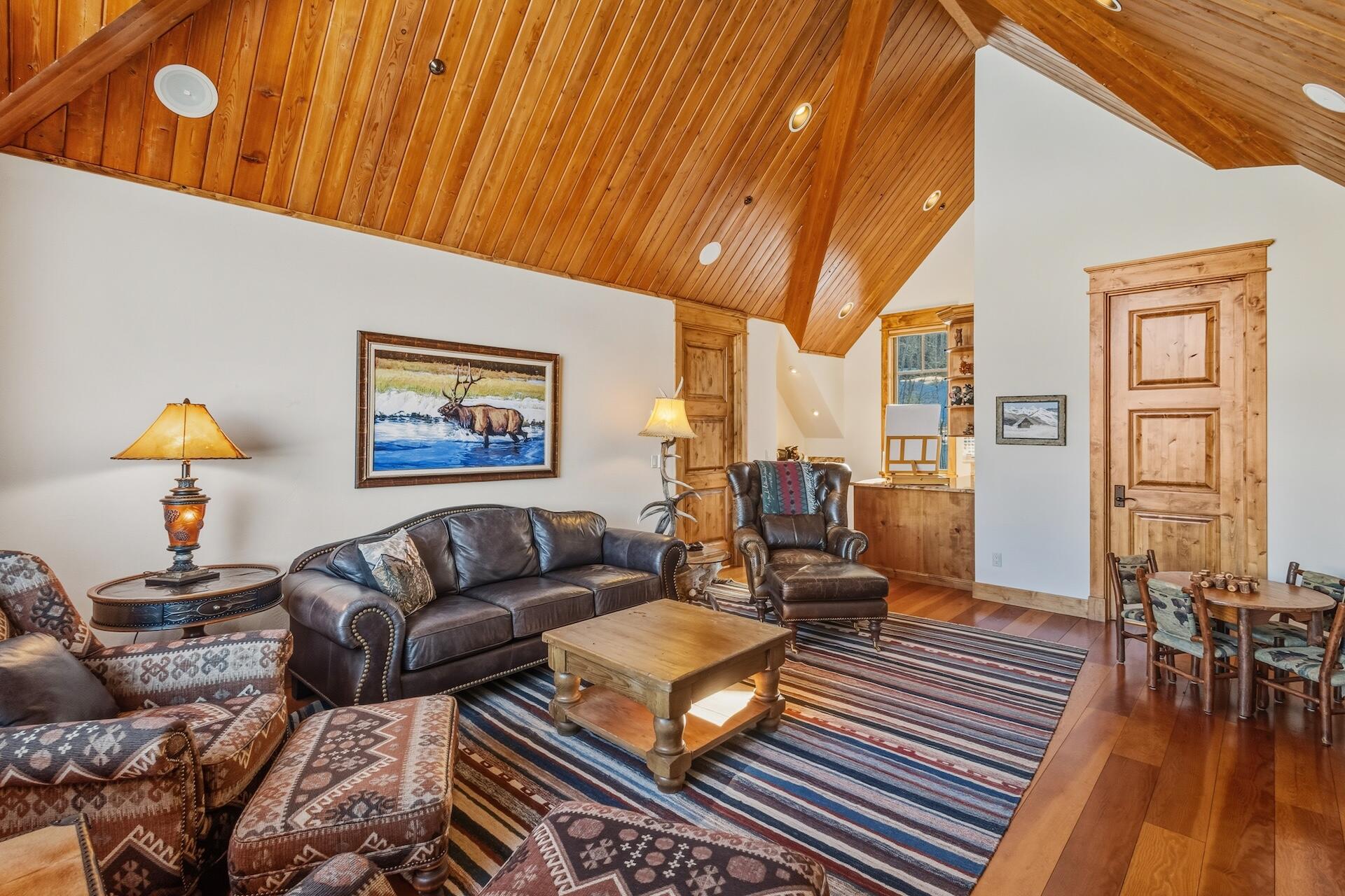 108 Lone Fir Lane