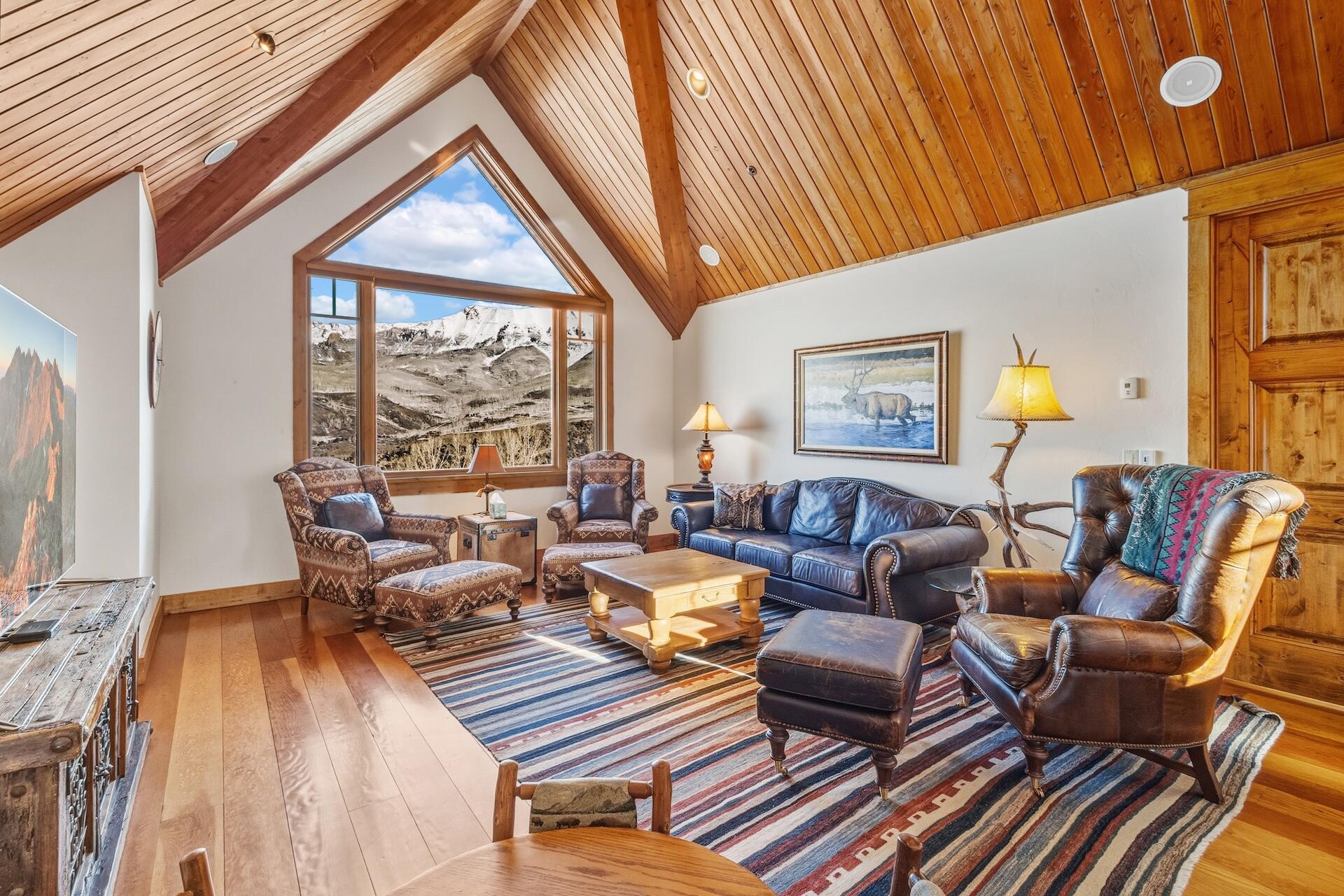 108 Lone Fir Lane